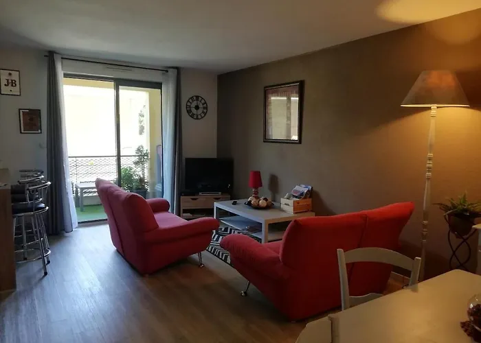 Appart 3 Pieces Cosy Avec Parking Proche Centre Ville